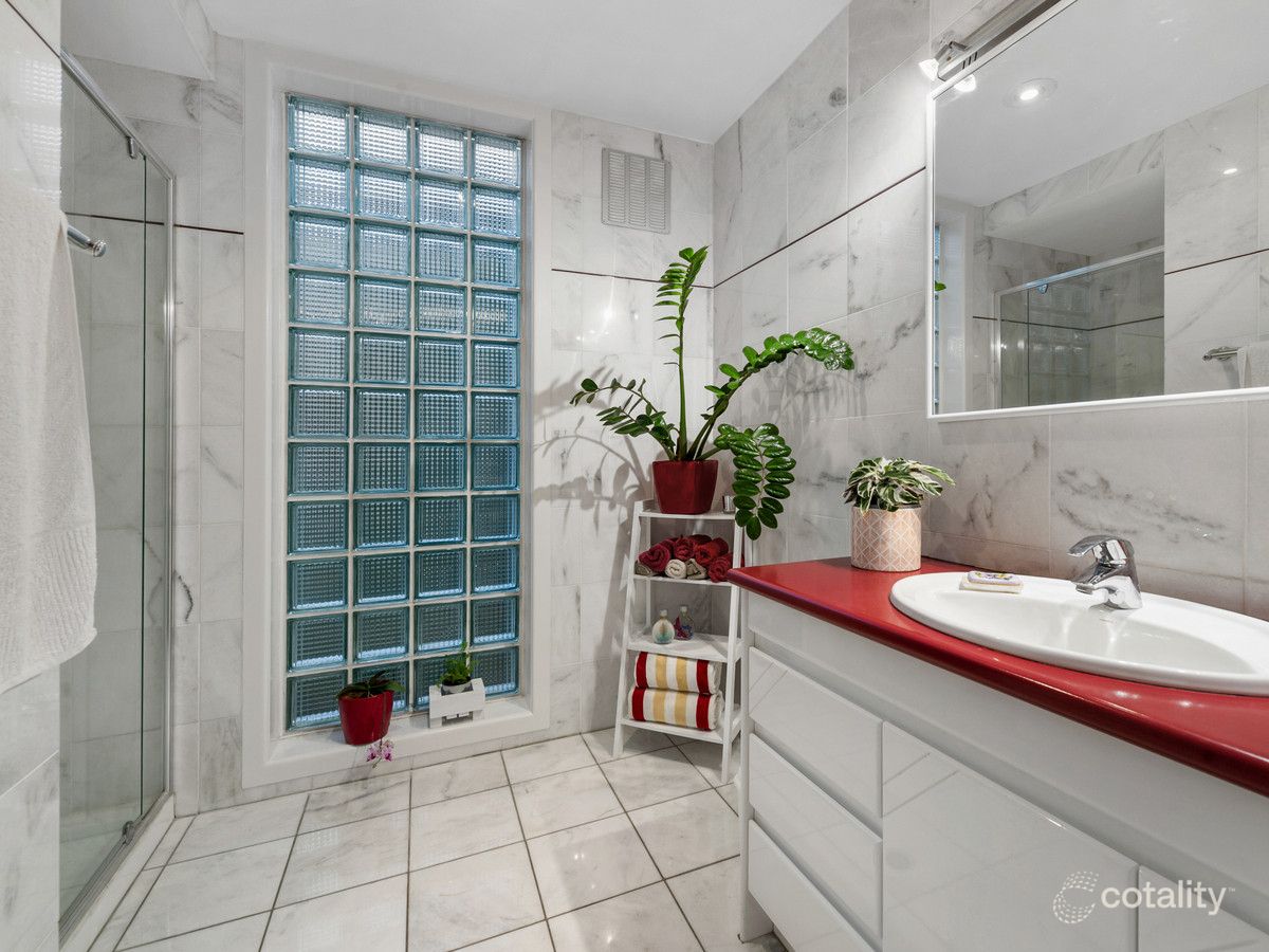 21 Kennedy Esp, Scarborough, QLD 4020