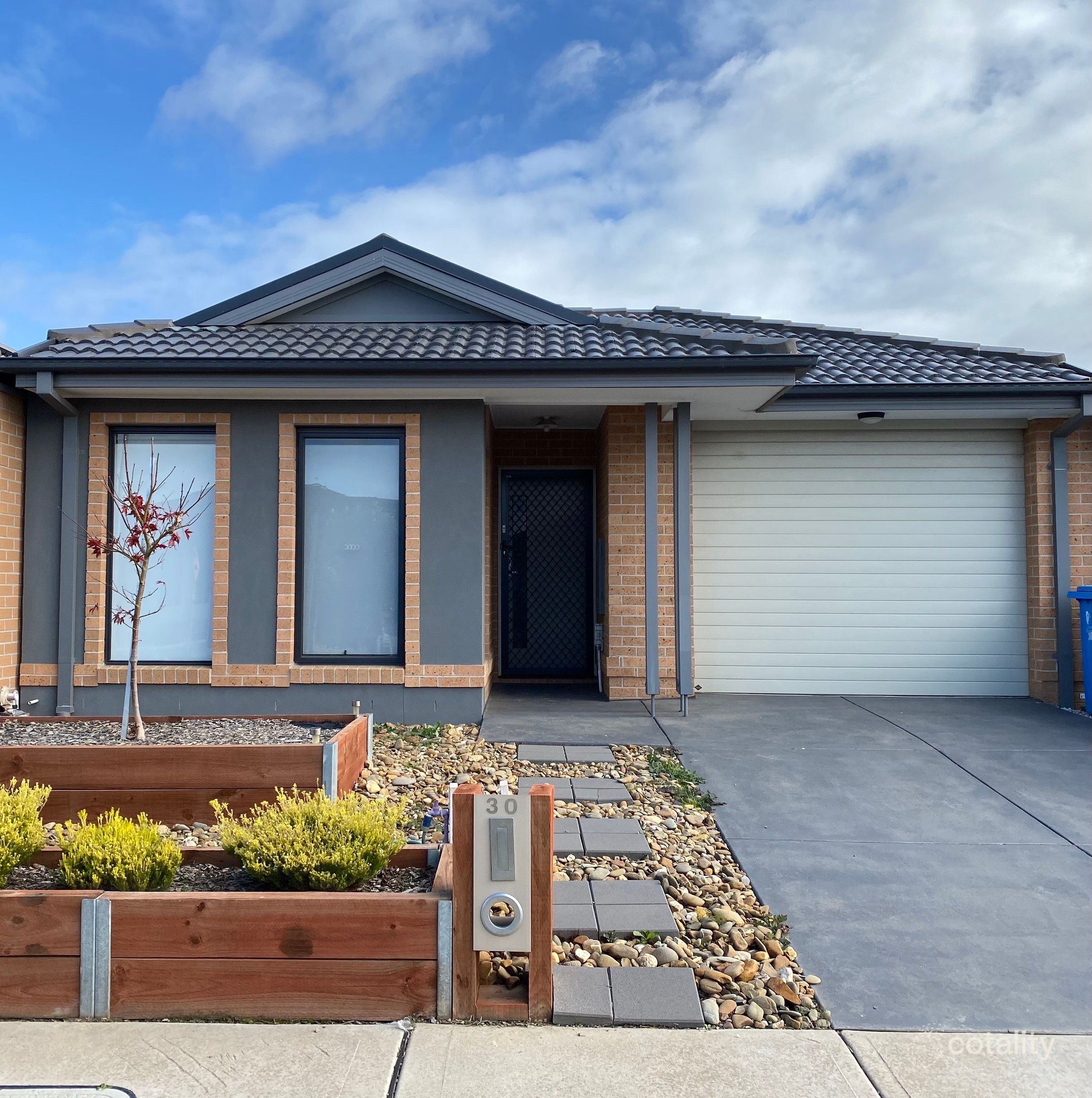 30 Simmental Dr, Clyde North, VIC 3978