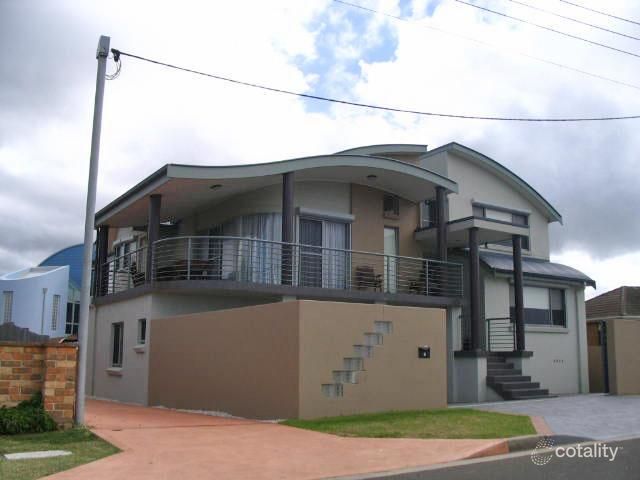 8a Kurraba Rd, Woonona, NSW 2517