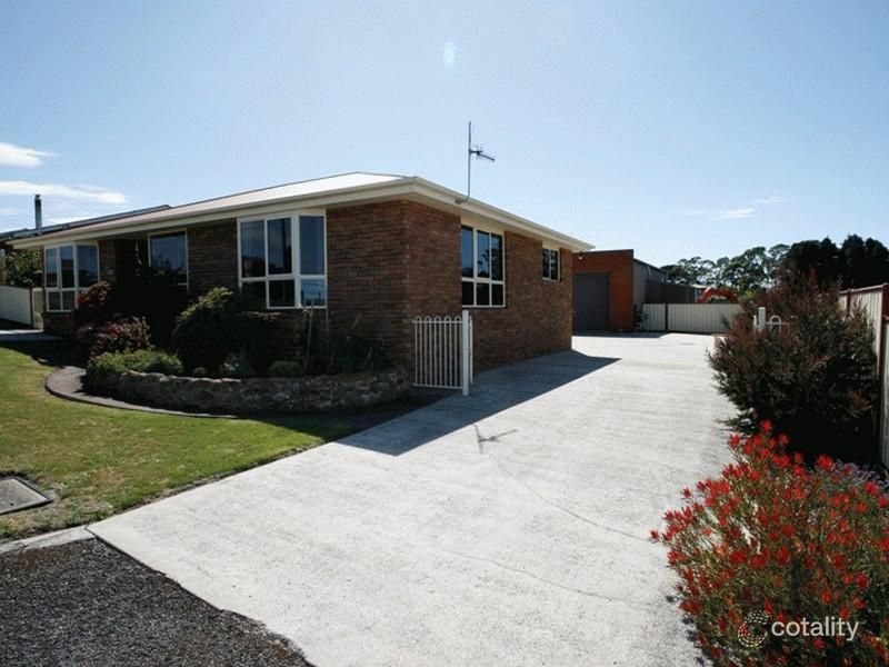 22 John St, Smithton, TAS 7330