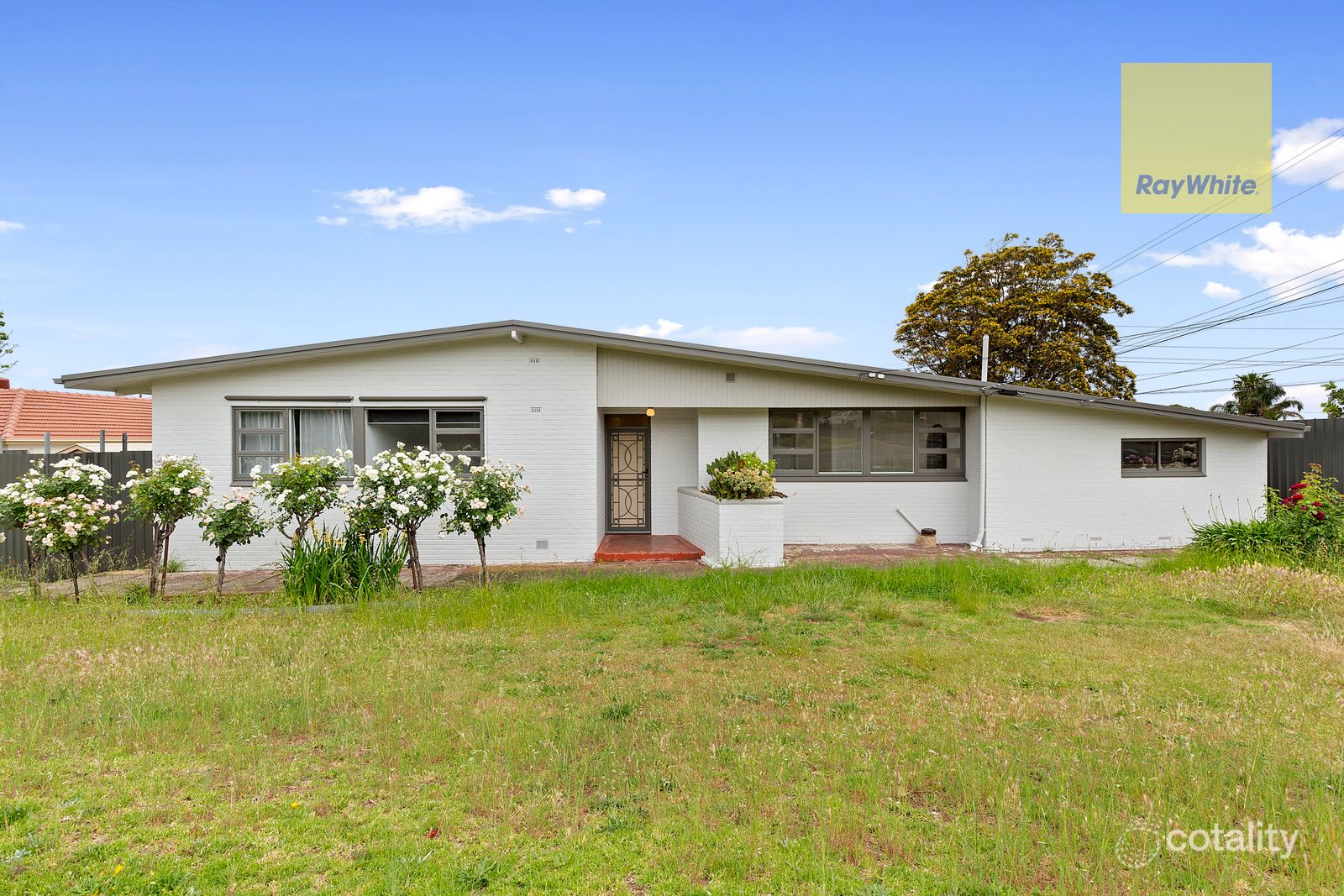 4 Warunda Ave, Seaview Downs, SA 5049