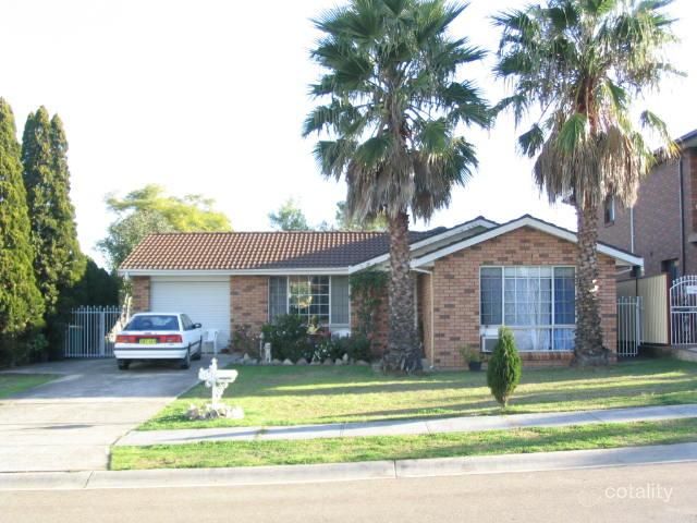 18 Nineveh Cres, Greenfield Park, NSW 2176