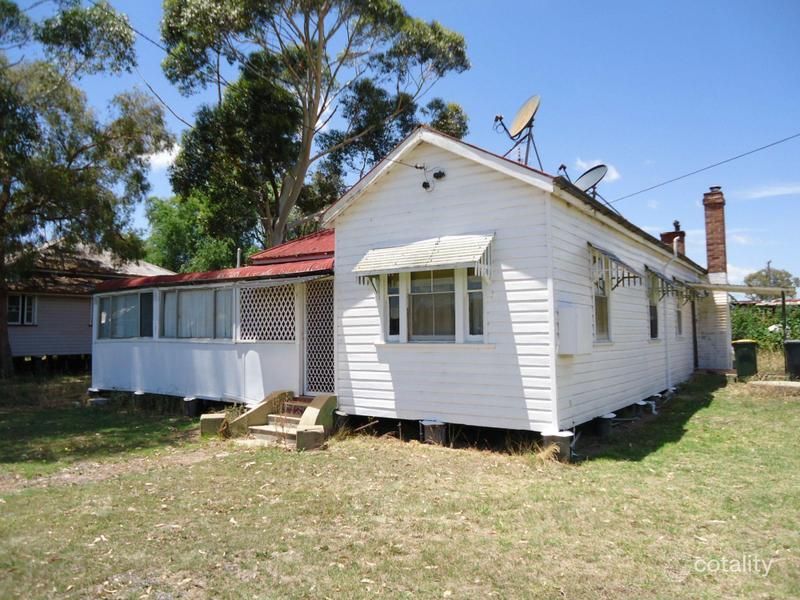 55 Barawell St, Wallangarra, QLD 4383