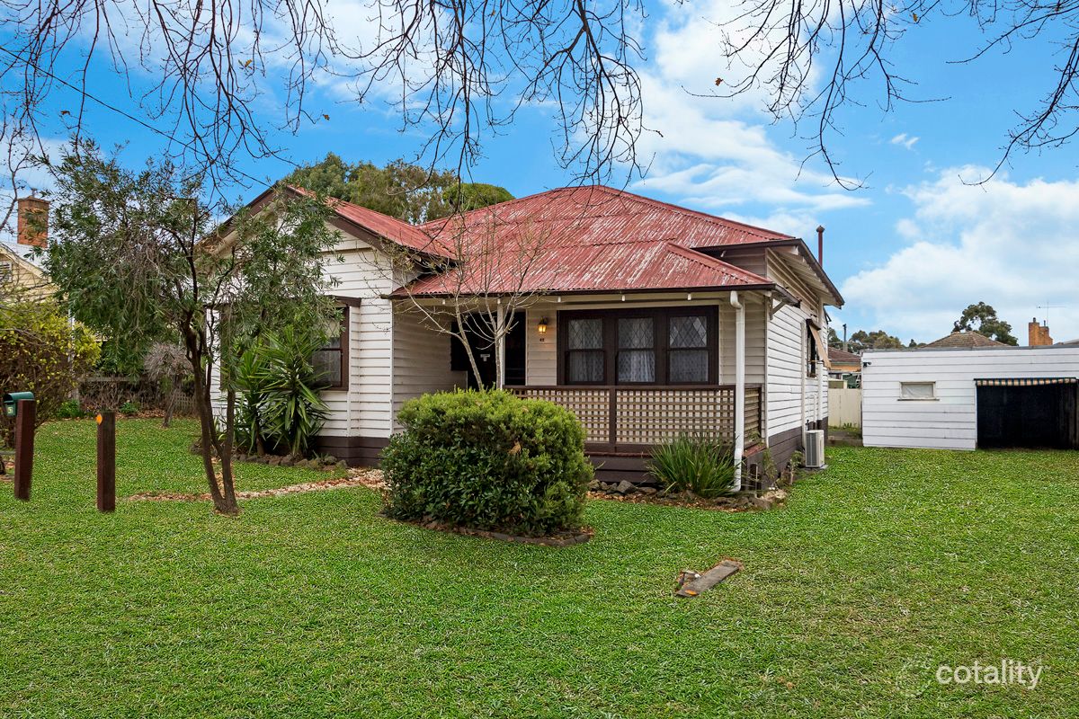 42 Mount Napier Rd, Hamilton, VIC 3300