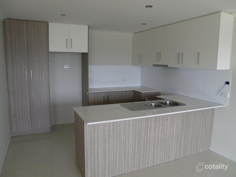 2/8 Valencia Lane, Werribee, VIC 3030