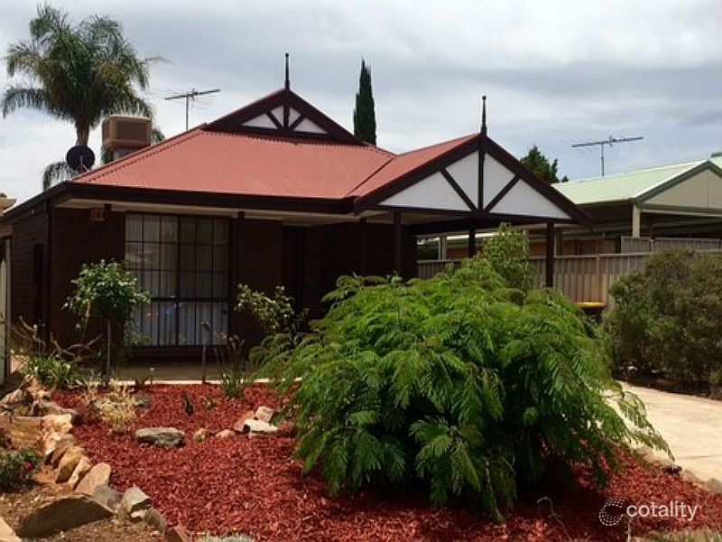43 Magnolia Cres, Craigmore, SA 5114