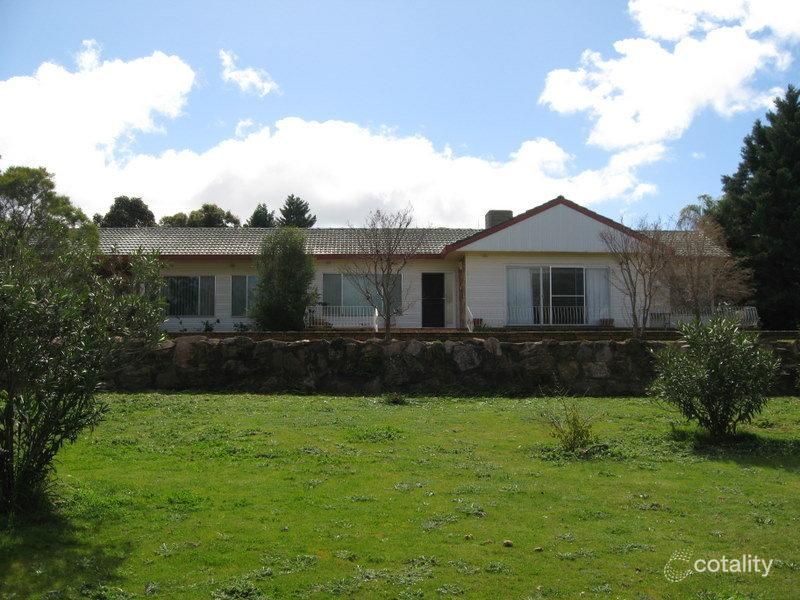 14 Molong Rd, Parkes, NSW 2870