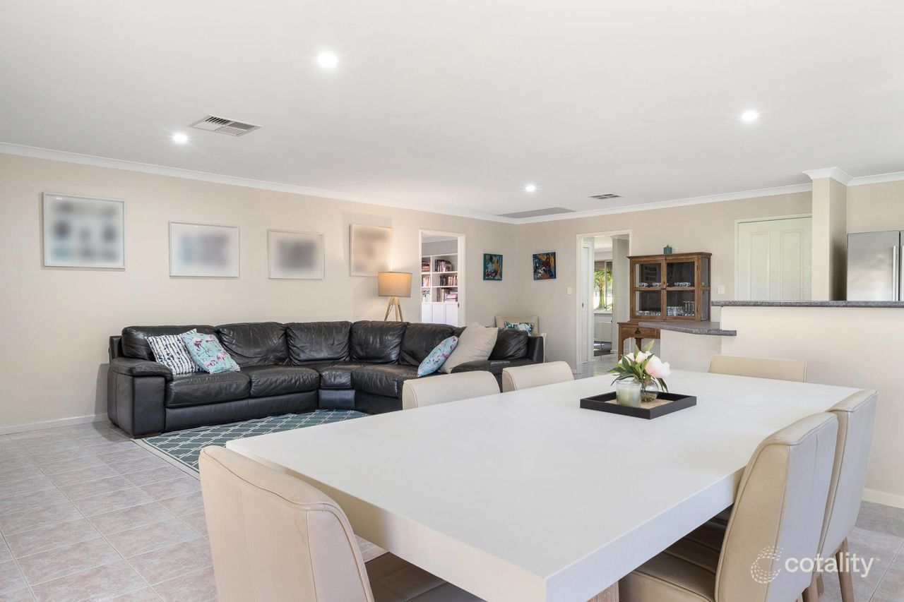 42 Congdon Ave, Beeliar, WA 6164