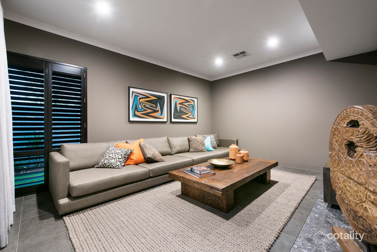 28 Barrington St, Spearwood, WA 6163
