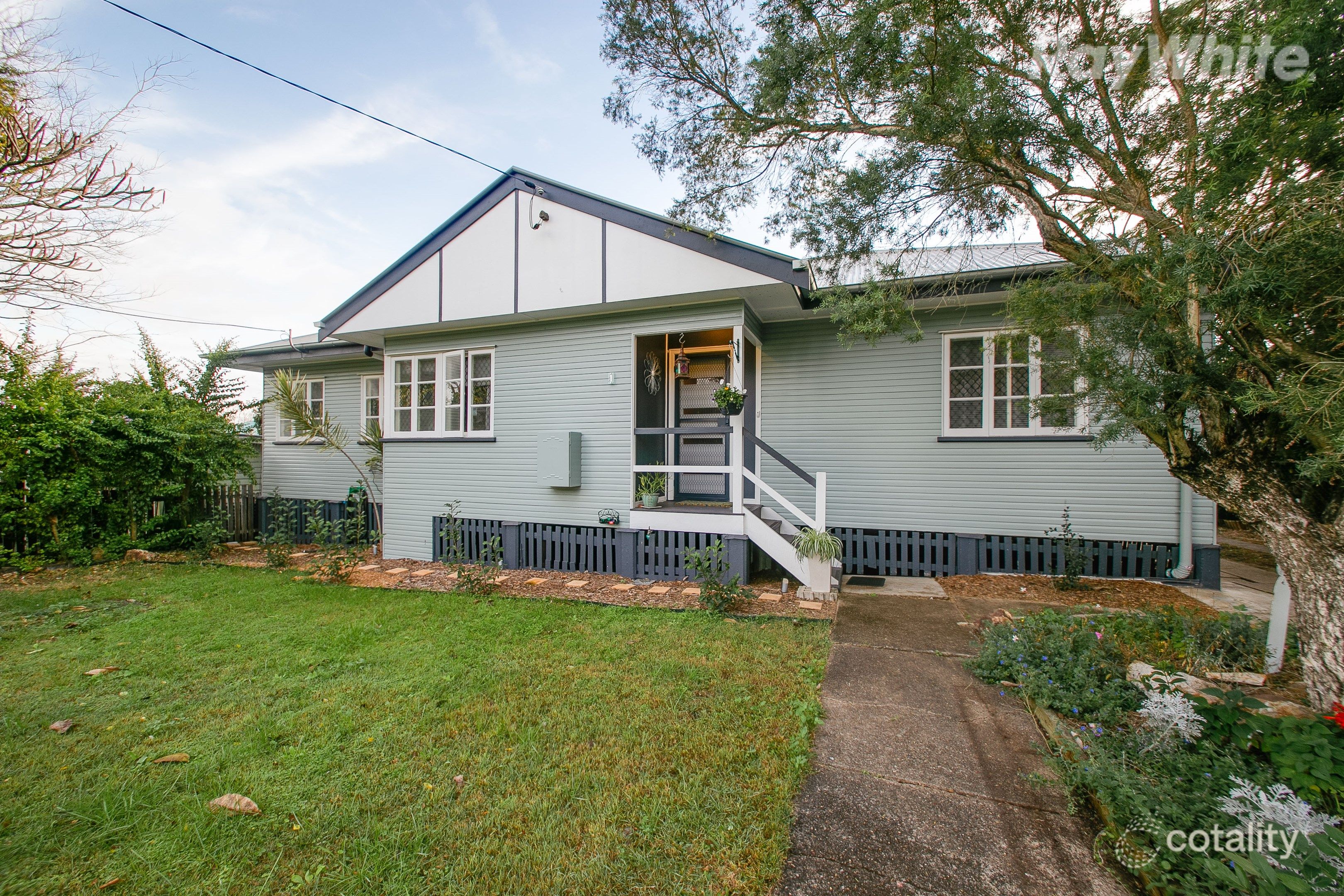 1 Irvine St, East Ipswich, QLD 4305