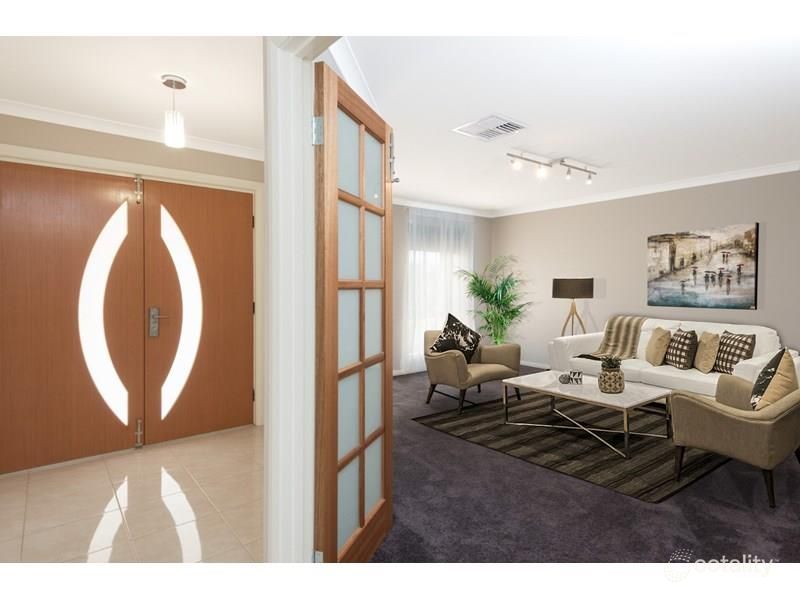 8 Pira Ave, Karlkurla, WA 6430