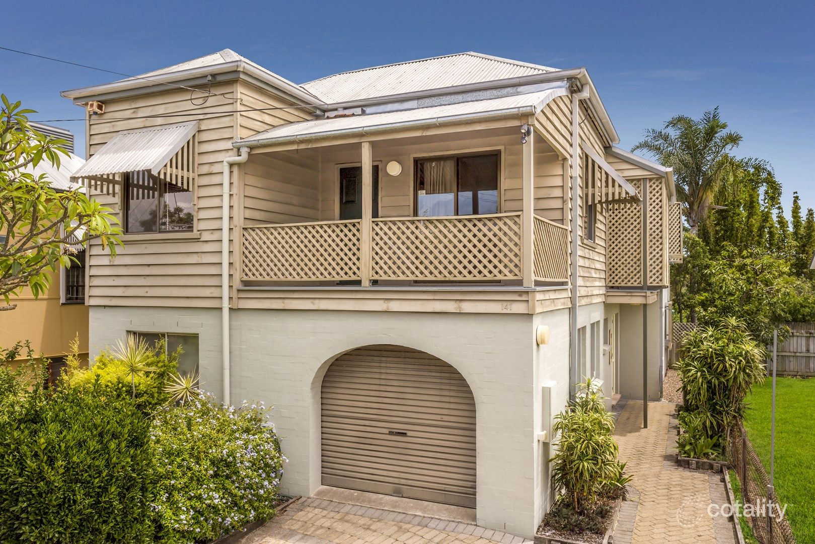 141 Cambridge Pde, Manly, QLD 4179