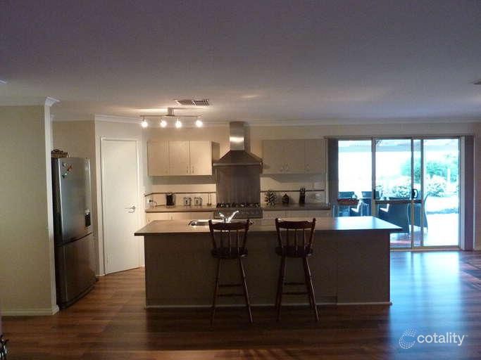 360 Bunning Rd, Mount Helena, WA 6082
