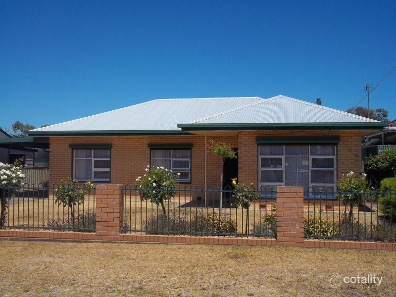 3 Rendelsham Rd, Millicent, SA 5280