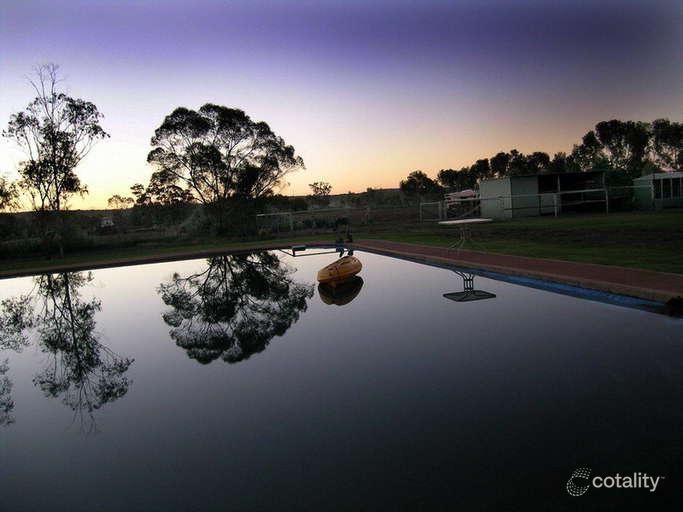 8 Fawcett Dr, Lake Wyangan, NSW 2680