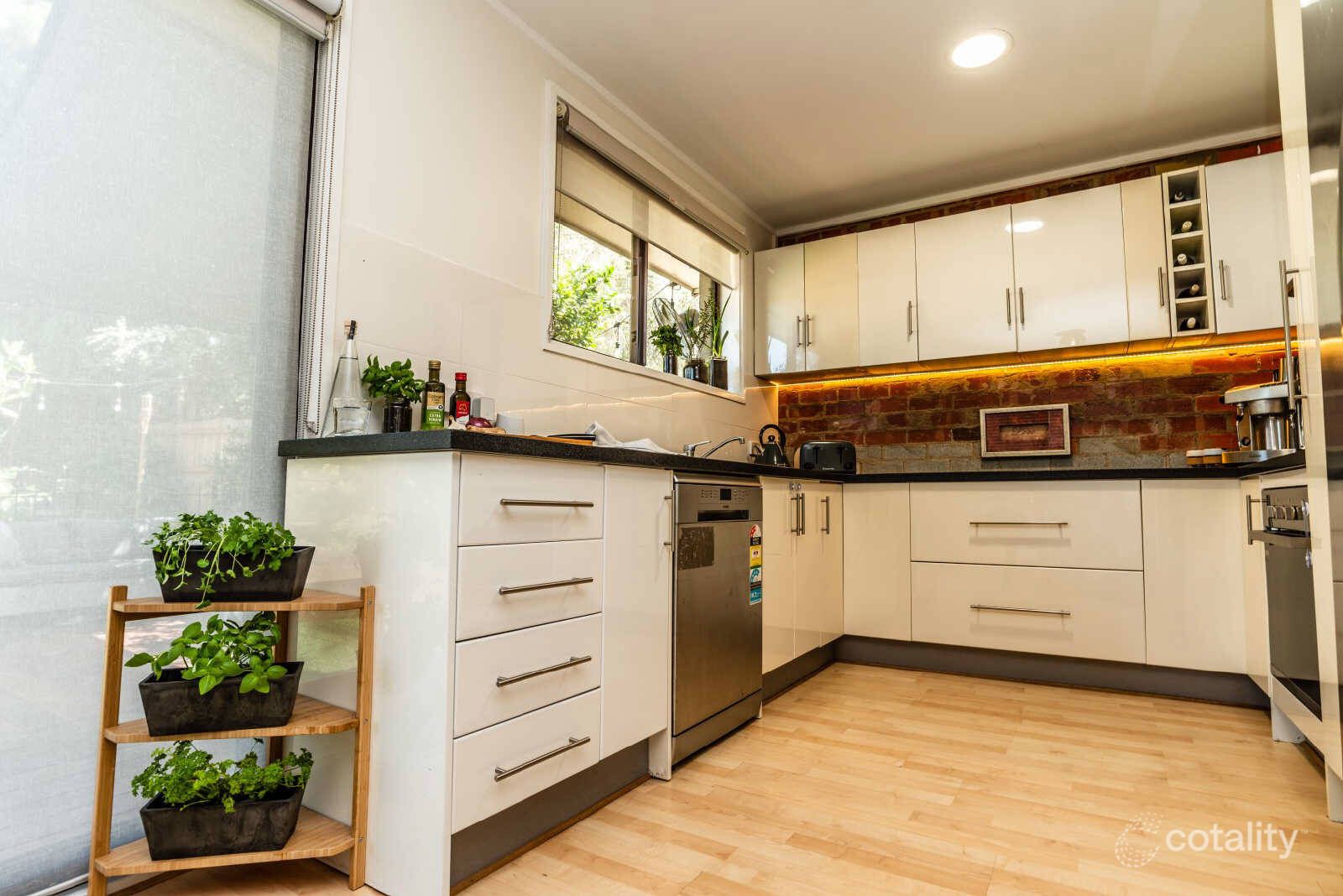 1 Crockett Pl, Holt, ACT 2615