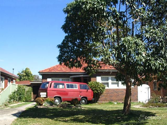 44 Illawarra Pde, Beverly Hills, NSW 2209