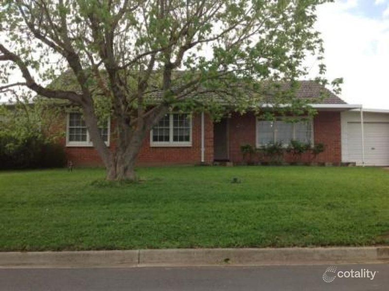 5 Labrador St, Campbelltown, SA 5074