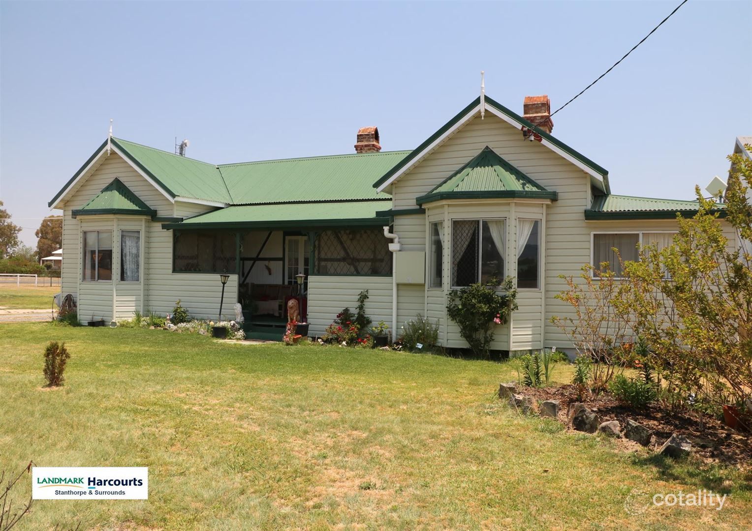 56-58 Merinda St, Wallangarra, QLD 4383