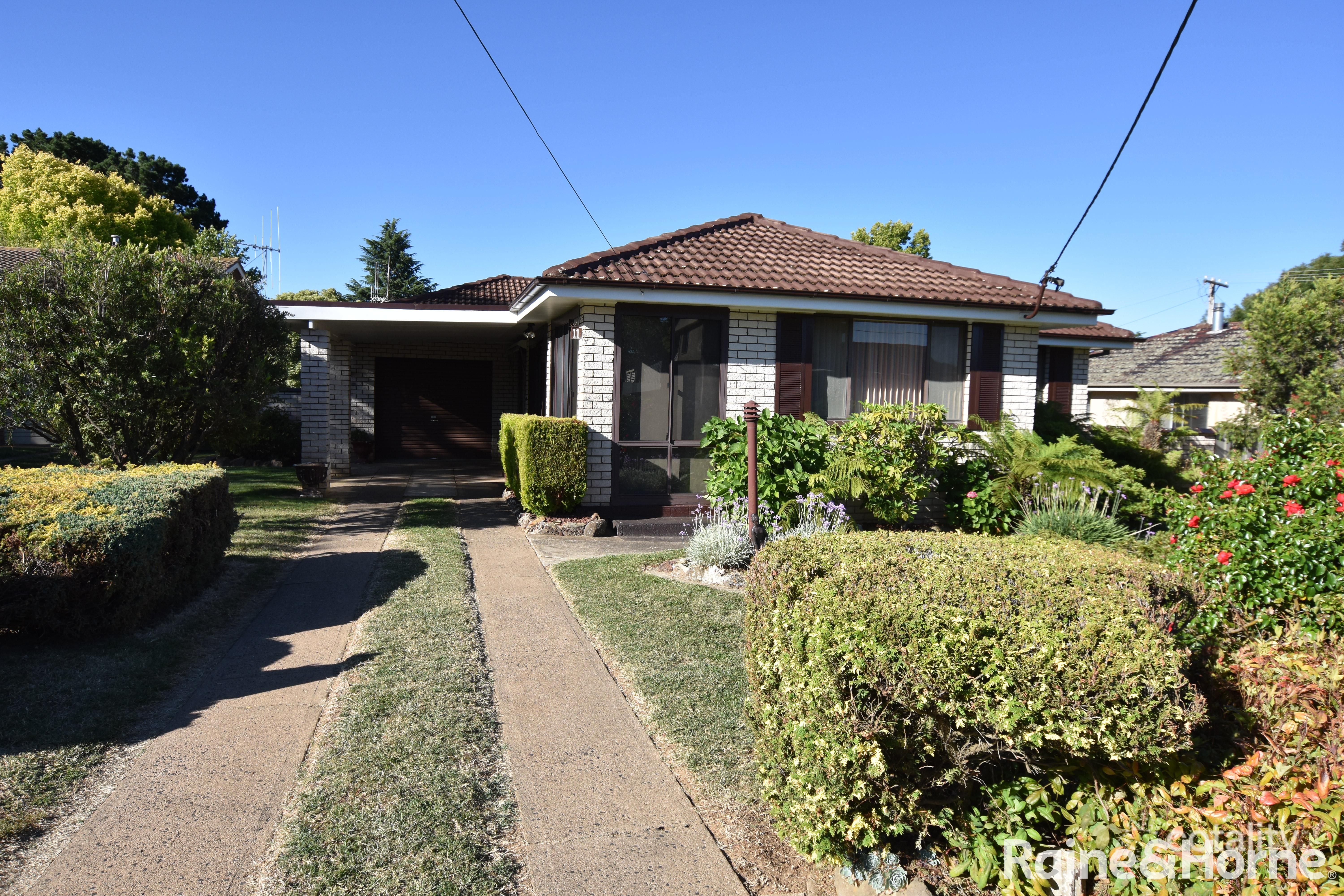 11 Endeavour Ave, Orange, NSW 2800