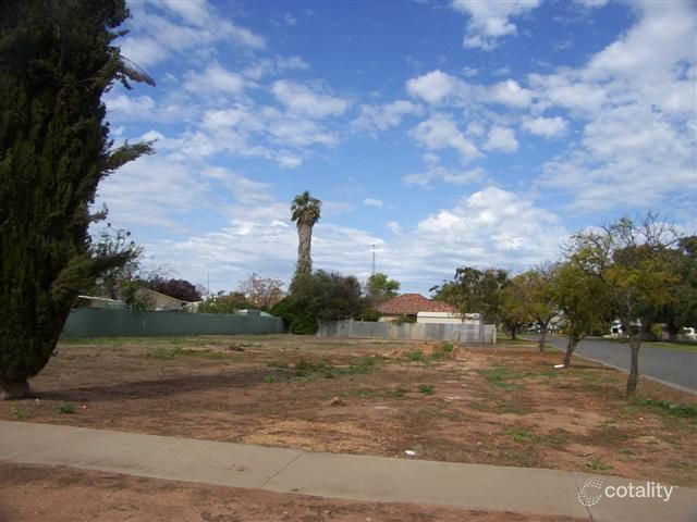 2 Meyer St, Donald, VIC 3480