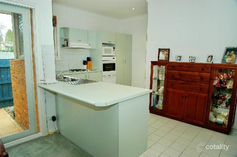 2/1 Menin Rd, Nunawading, VIC 3131