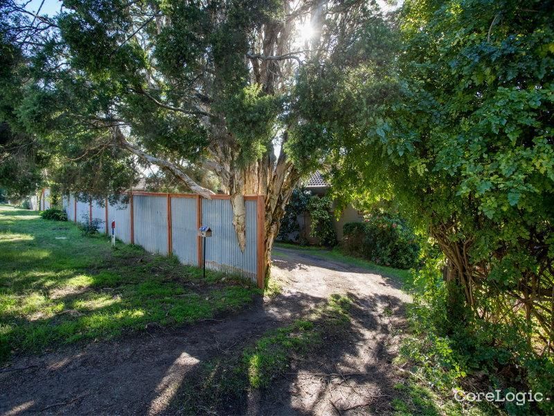35 Dickinson Gr, Mount Martha, VIC 3934