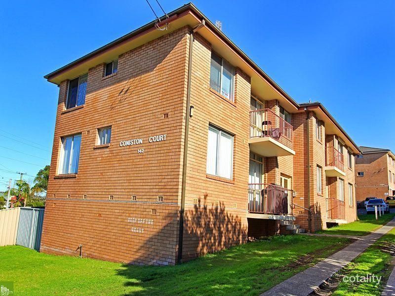 4/142 Gladstone Ave, Coniston, NSW 2500