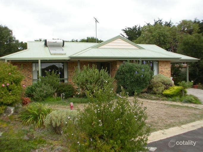 11 Albert Ave, Aireys Inlet, VIC 3231