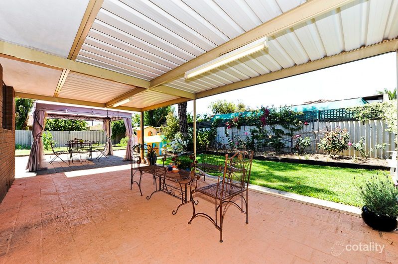 20 Ilex Way, Forrestfield, WA 6058