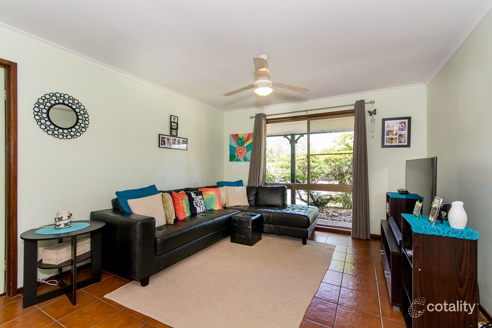 27 Alexander Cres, Morayfield, QLD 4506