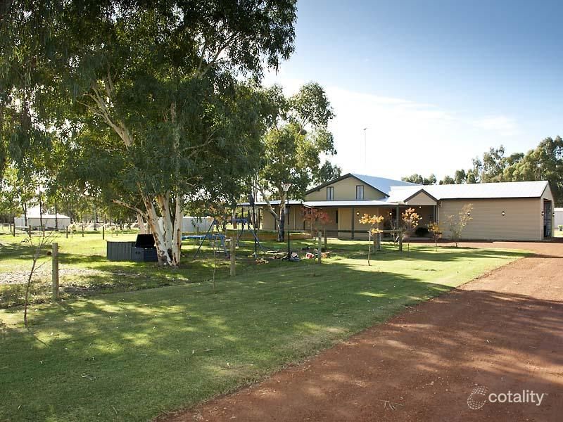 176 Deeble Rd, Coolup, WA 6214