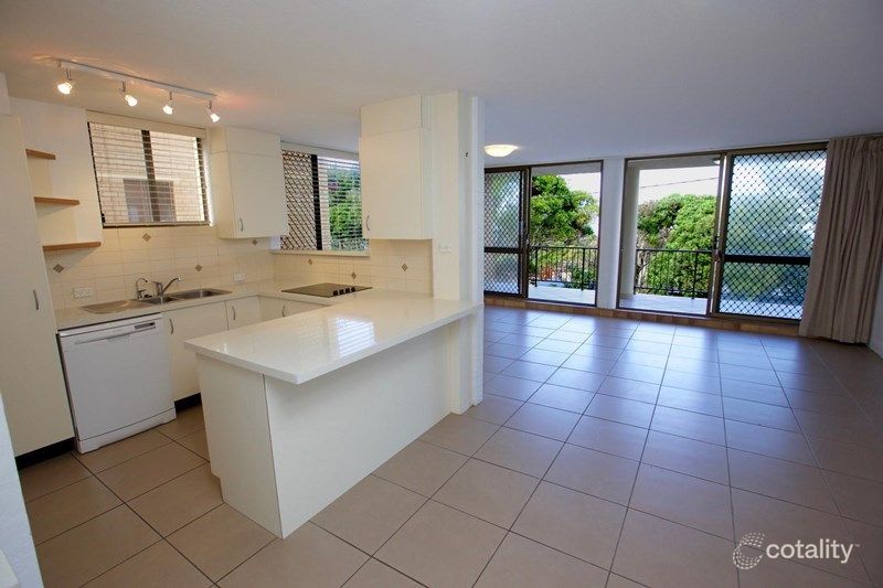 1/20 Esplanade Bulcock Beach, Caloundra, QLD 4551