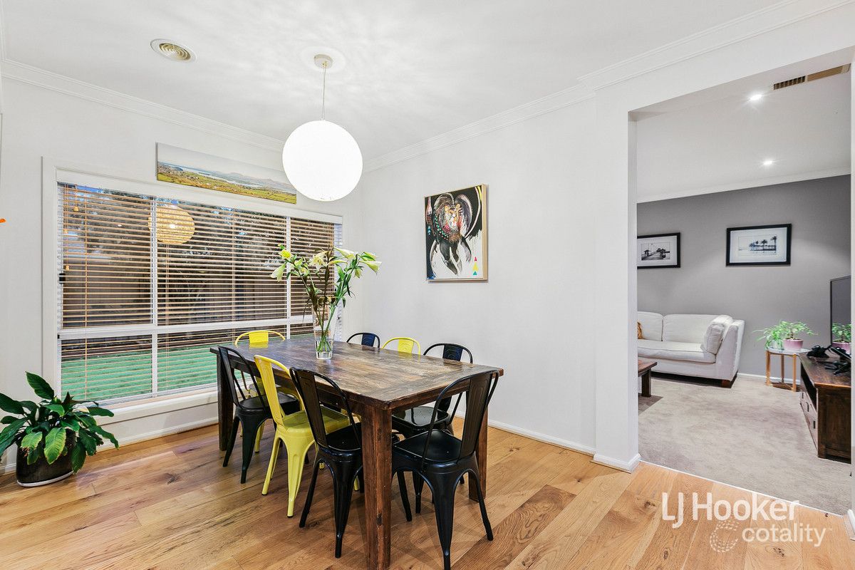 16 Waves Dr, Point Cook, VIC 3030