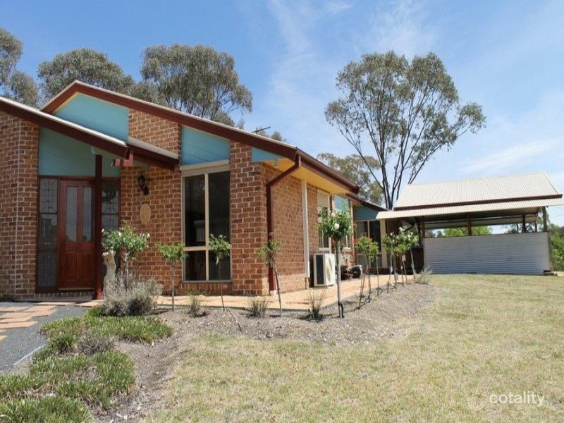 16 Osterley Tce, Inverell, NSW 2360