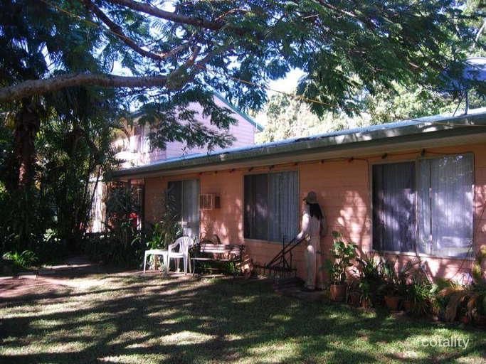 24 Tree St, Pomona, QLD 4568
