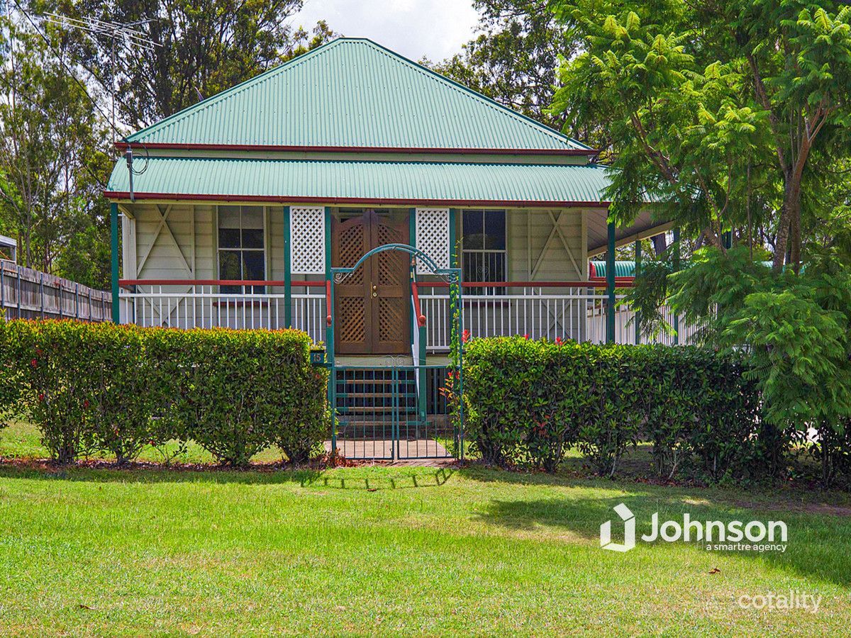 15 Jones St, Blackstone, QLD 4304