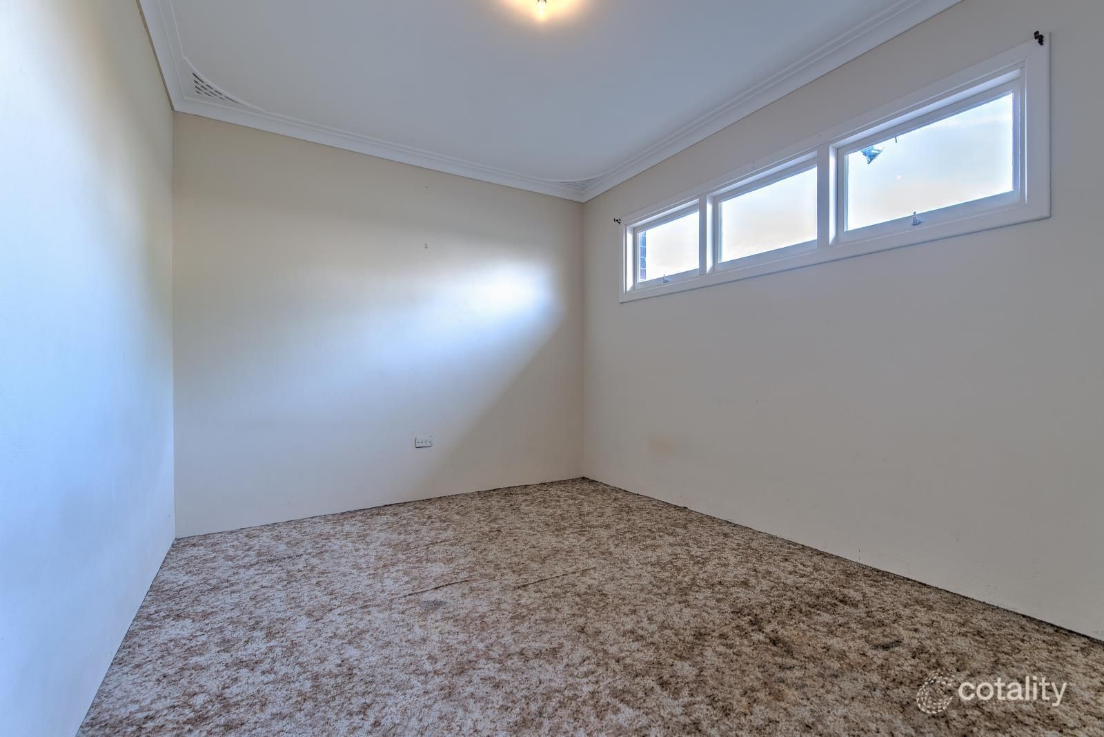 17 Clinton Ave, St James, WA 6102