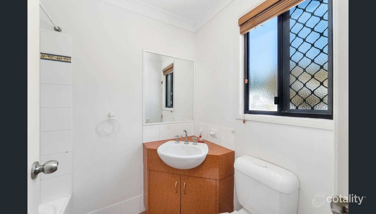 2/30 Macdonnell St, Toowong, QLD 4066