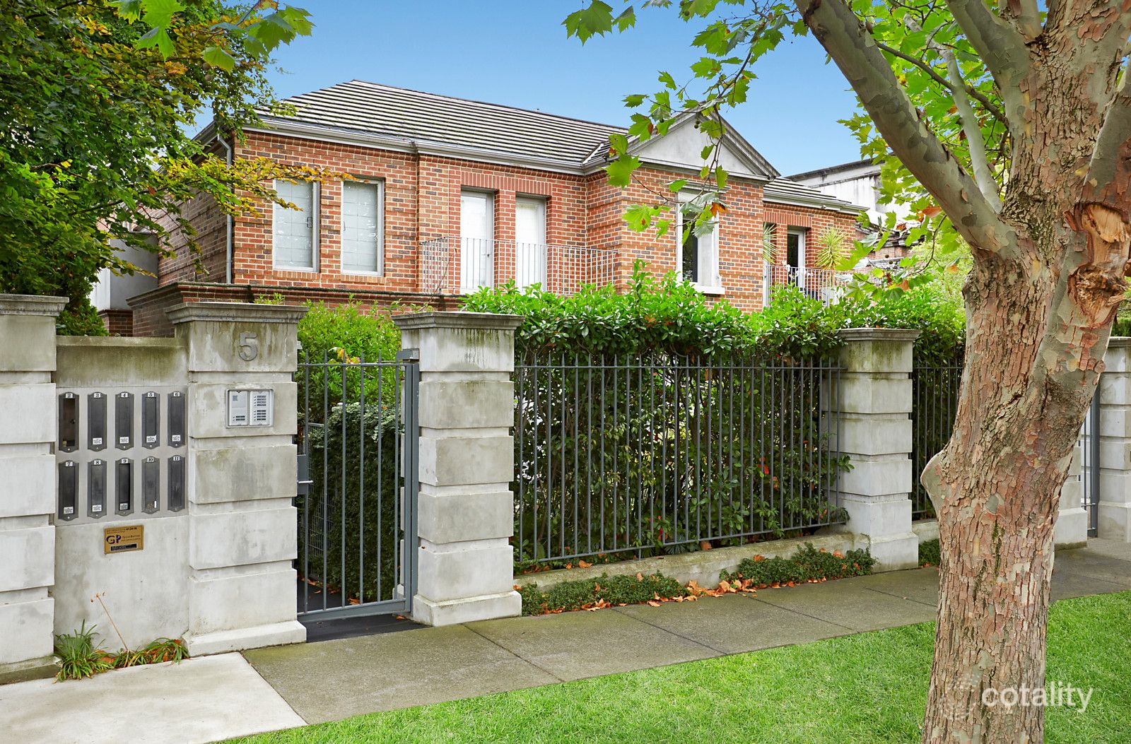 5/5 Woorigoleen Rd, Toorak, VIC 3142