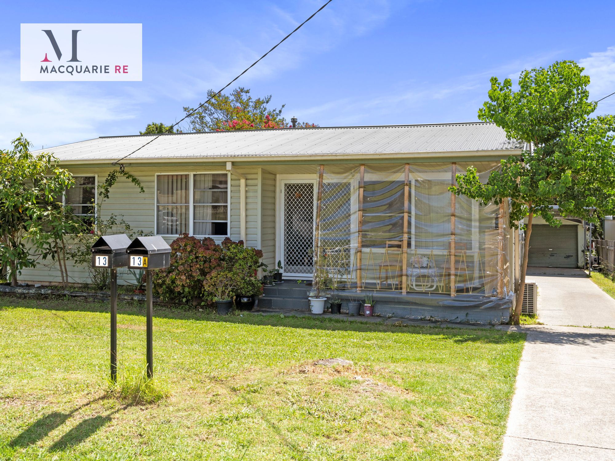 13 Dunrossil Ave, Casula, NSW 2170