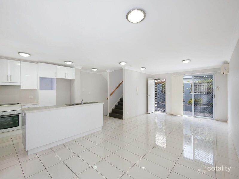 11/108 Nicholson St, Greenslopes, QLD 4120
