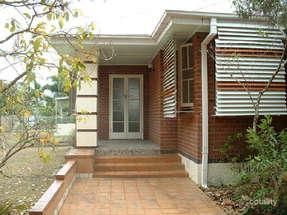 58 English St, Manunda, QLD 4870