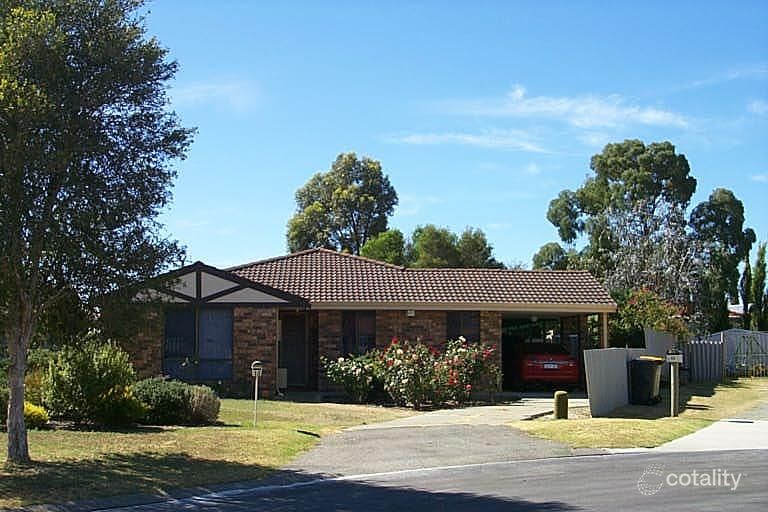 15 Pendragon Ct, Camillo, WA 6111