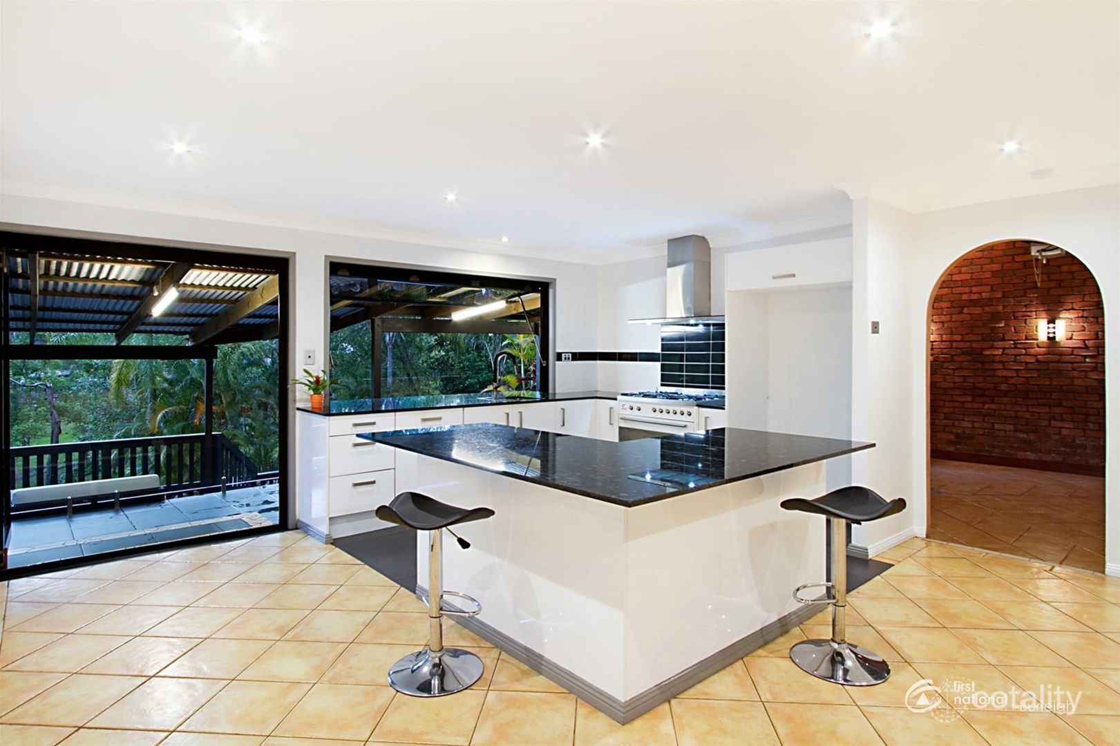 12 Karragata Ct, Tallebudgera, QLD 4228