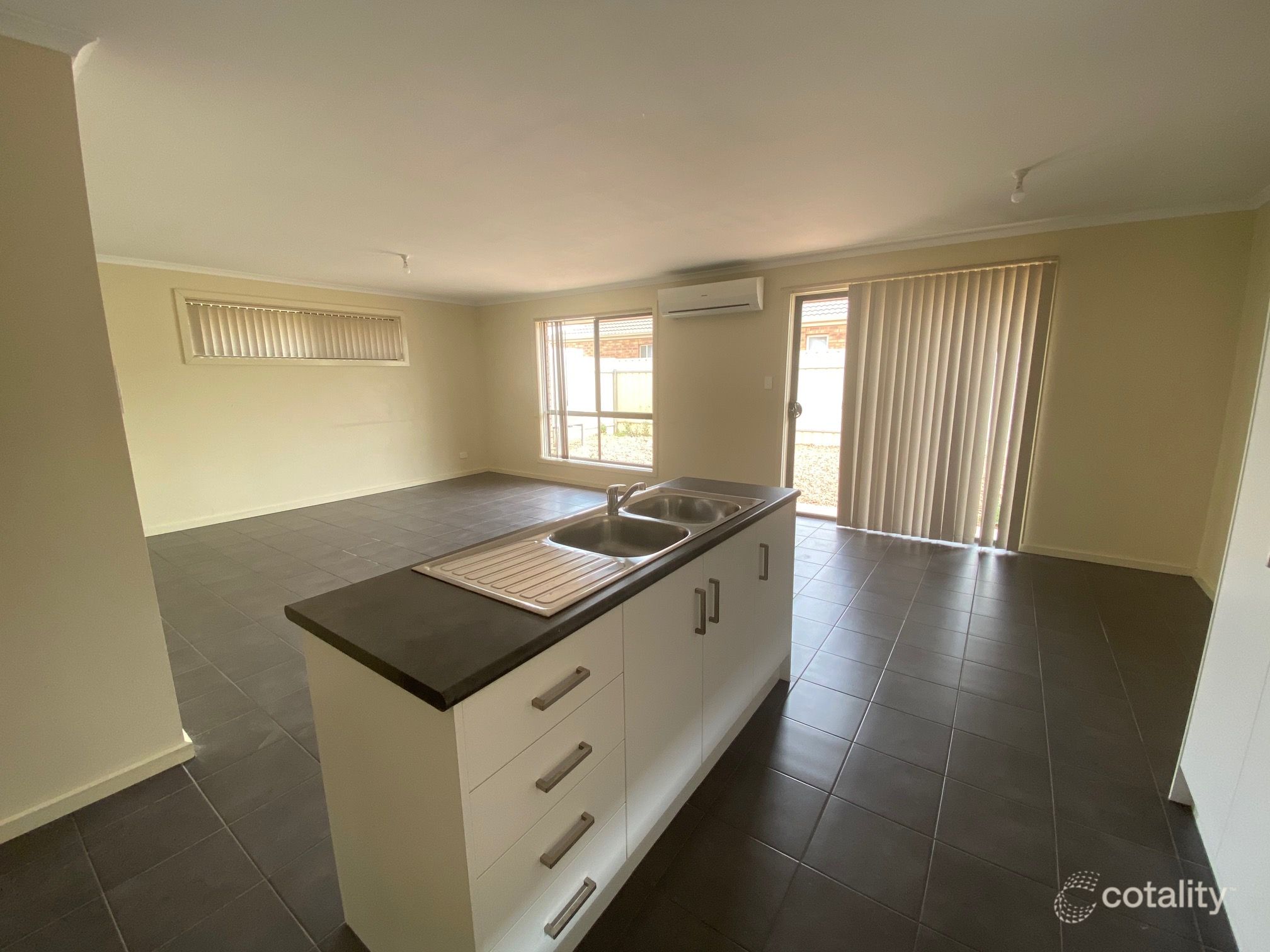 31 Phillips St, Whyalla Stuart, SA 5608