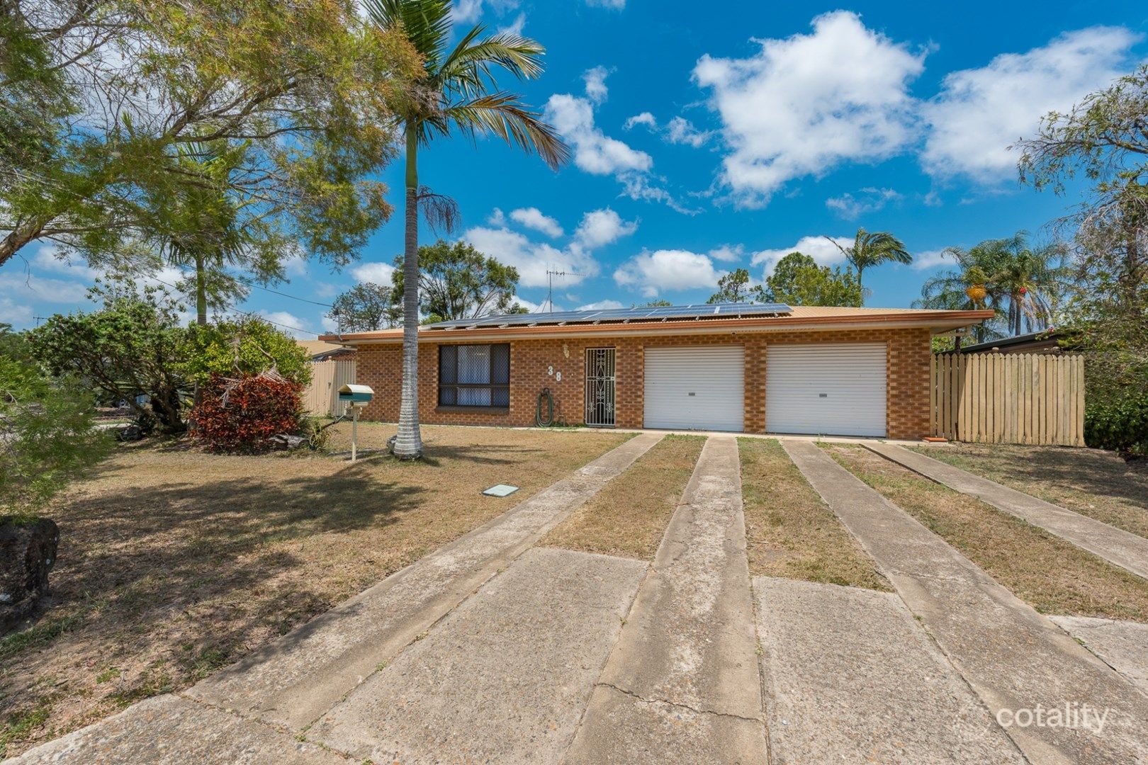 38 Sinclair St, Avenell Heights, QLD 4670