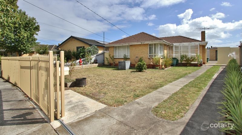 13 Parkmore Rd, Keysborough, VIC 3173
