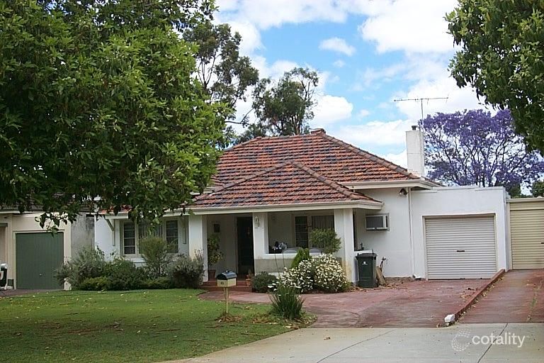 45 Holmfirth St, Menora, WA 6050