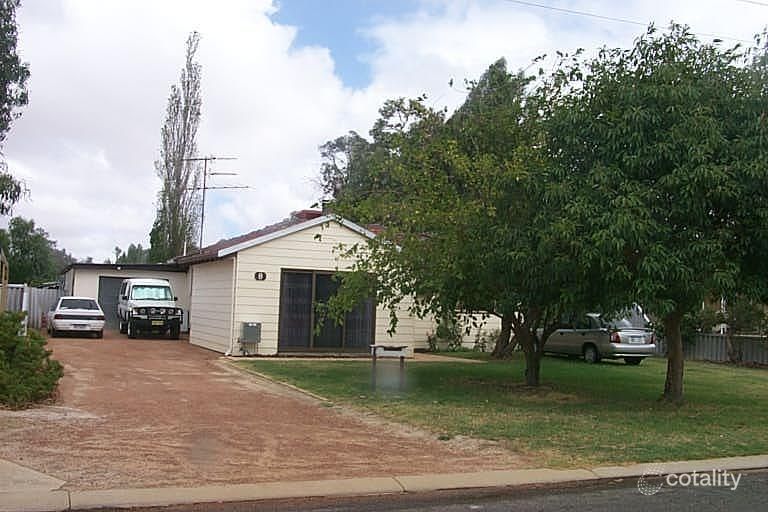 8 Warr St, Pinjarra, WA 6208